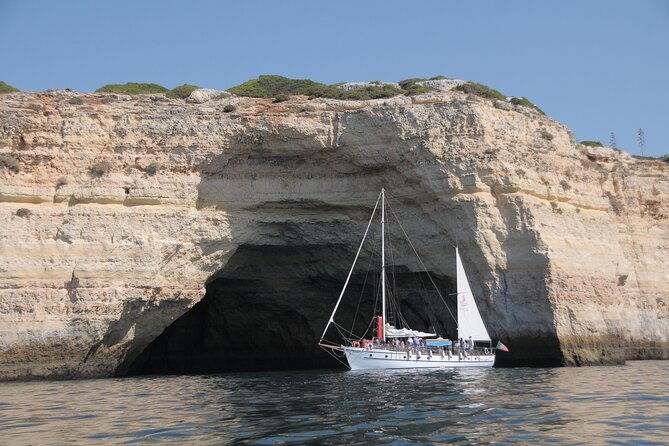 benagil-coastline-tour-allboat