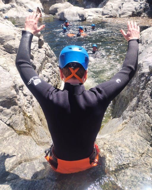 benahavis-guided-canyoning-adventure-benahavis-river-walk