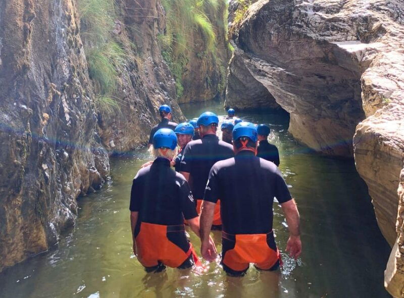 benahavis-guided-canyoning-adventure-benahavis-river-walk