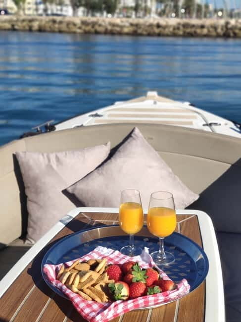 Benalmadena: Boat Rental with No License Required - Who Will Love This Experience?