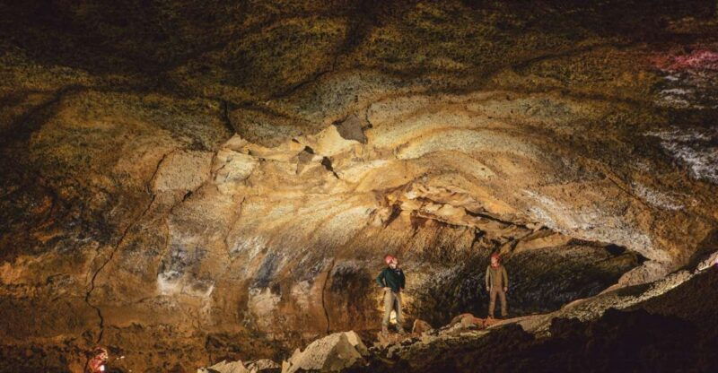 bend-starlight-cave-tour-stargazing