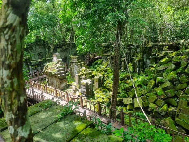 Beng Mealea, Koh Ker & Floating village Day Tour - Afternoon at Tonle Sap: The Floating Village