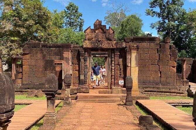 Beng Melea and Banteay Srei Temple Tour - An Introduction to the Tour Experience