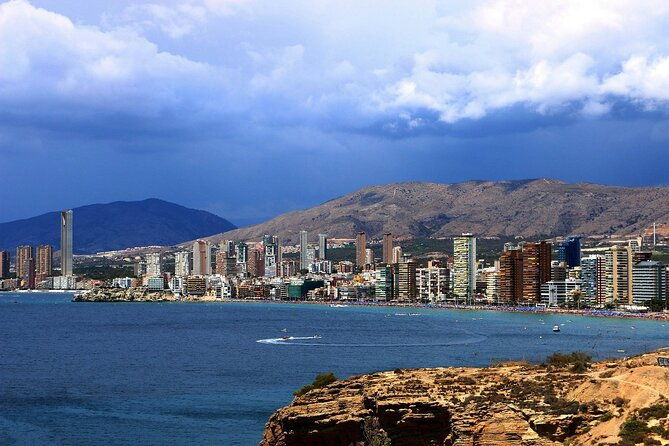 benidorm-old-town-and-beaches-tour-and-exploration-game
