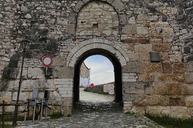 berat-unesco-heritage-wine-tasting-private-tour