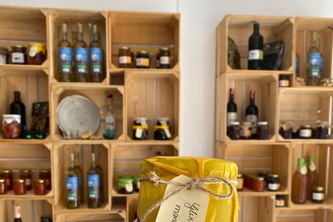 berats-local-products-tasting-by-1001-albanian-adventures