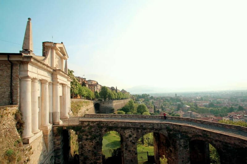 Bergamo and Upper Town: E-bike Rental - Authentic Local Guidance and Support