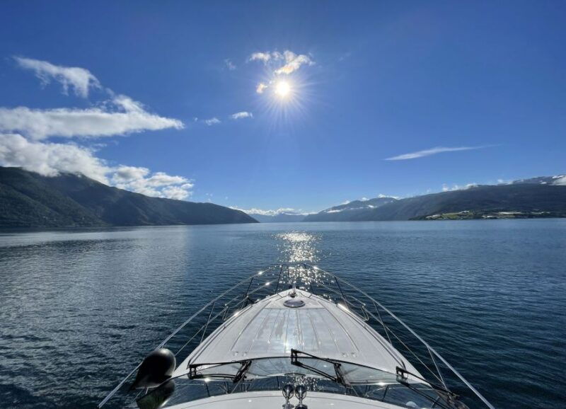 bergen-fjord-cruise-to-cornelius-seafood-restaurant