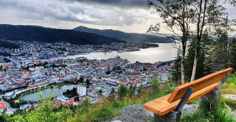 Bergen: Guided mountain hike on top of Bergen - Bergen: Guided mountain hike on top of Bergen