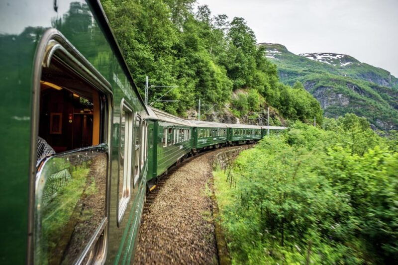 bergen-naeroyfjord-cruise-flam-railway-day-trip-to-oslo