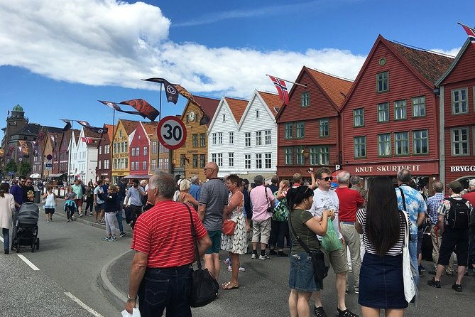 bergen-private-walking-tour-with-a-professional-guide
