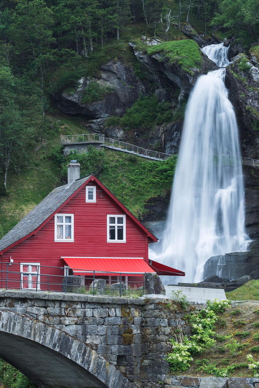 bergen-private-waterfalls-and-wonders-of-fjord-norway