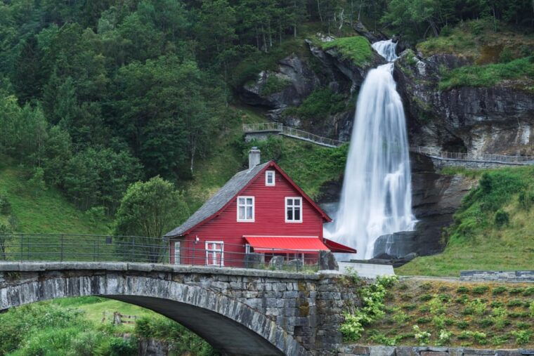 bergen-private-waterfalls-and-wonders-of-fjord-norway