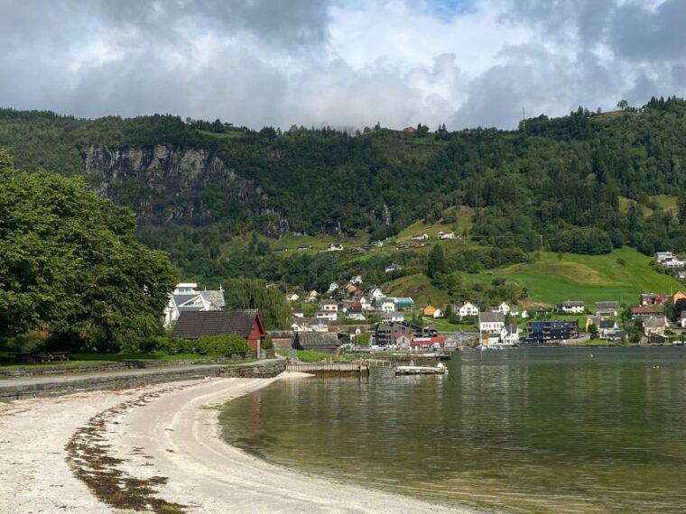 bergen-waterfalls-of-hardangerfjord-guided-tour