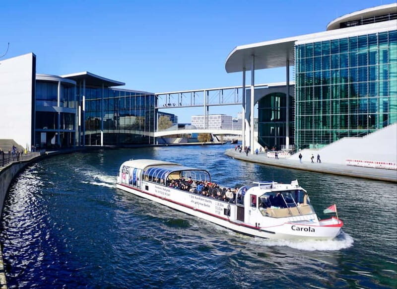 Berlin: 1-Hour Boat Tour with Bilingual Live Guide - The Experience: What to Expect from Start to Finish