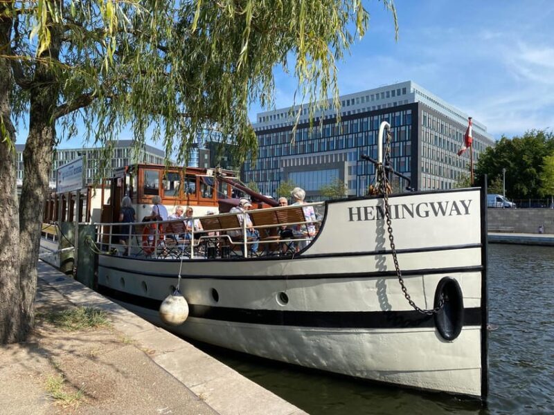 Berlin: 1h Boutiquestyle-Cruise on the Historic HEMINGWAY - Who is this tour best for?  