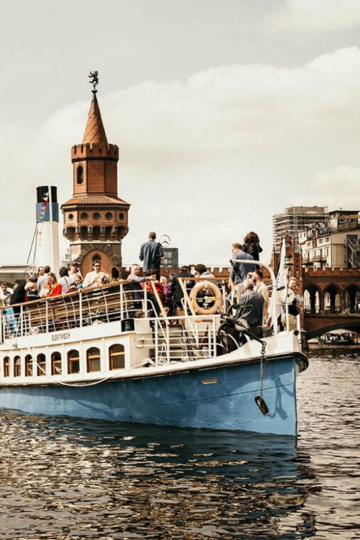 berlin-2-5-hour-beer-evening-sightseeing-boat-cruise