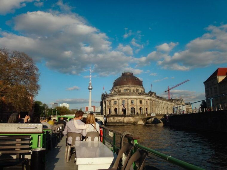 berlin-2-5-hour-east-side-boat-cruise-with-commentary