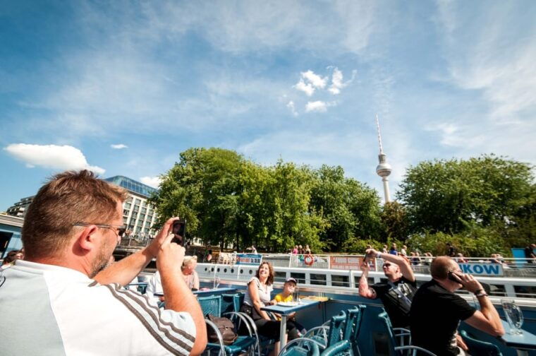 berlin-3-25-hour-spree-landwehrkanal-boat-tour