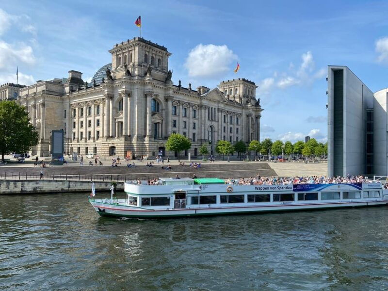 berlin-3-5-hour-sightseeing-cruise-on-the-spree-river