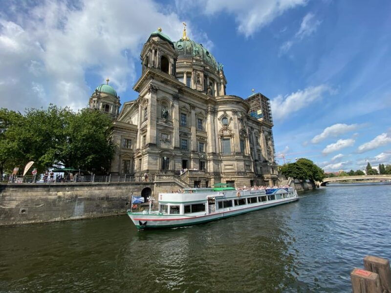 berlin-3-5-hour-sightseeing-cruise-on-the-spree-river