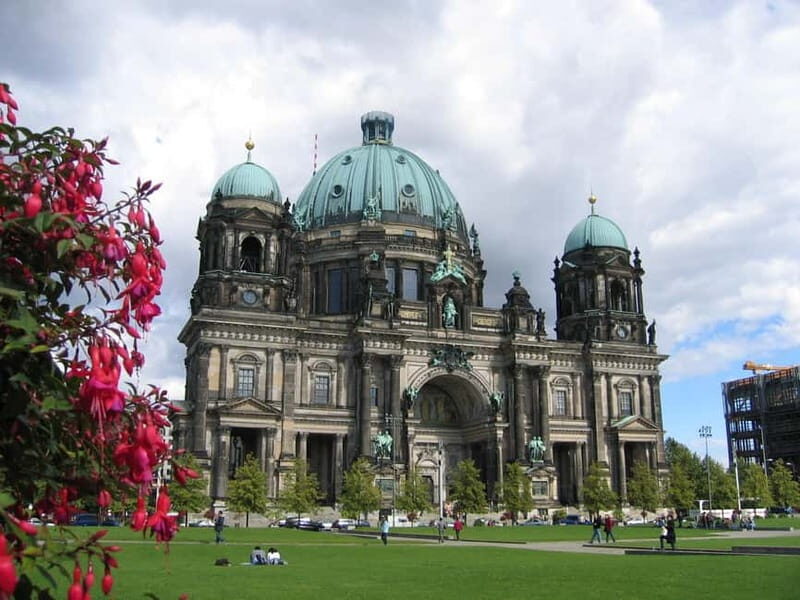 Berlin: 3-hour Driving Highlights Tour - Exploring Berlin in Just 3 Hours: The Private Driving Highlights Tour