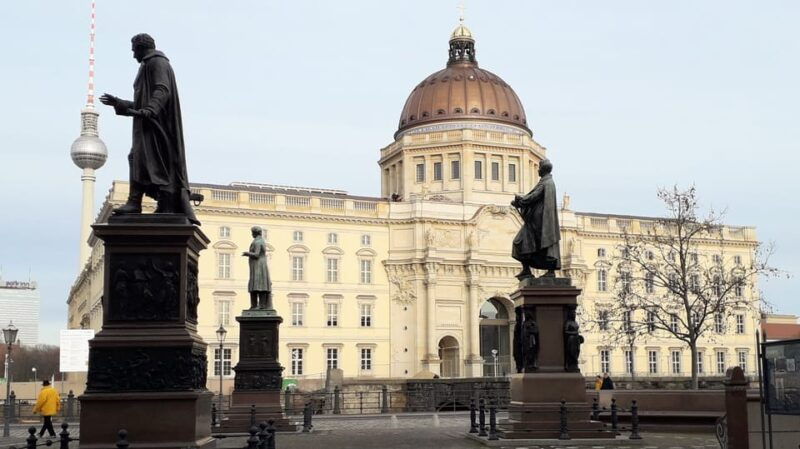 berlin-berlin-history-self-guided-tour-for-young-people