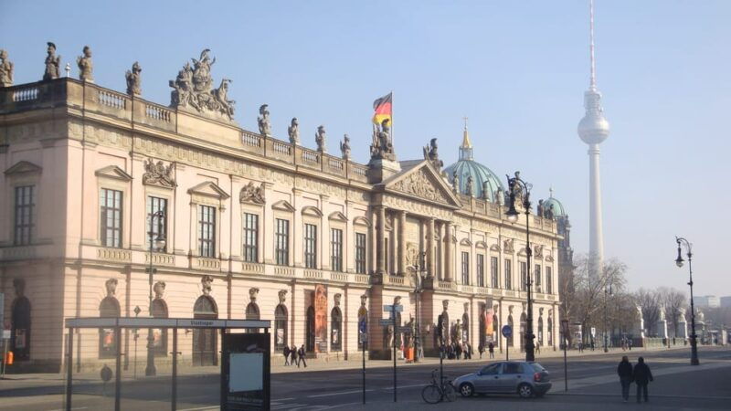 berlin-berlin-history-self-guided-tour-for-young-people