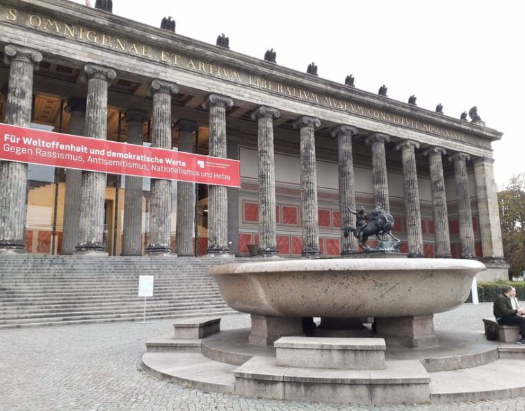 berlin-berlin-history-self-guided-tour-for-young-people