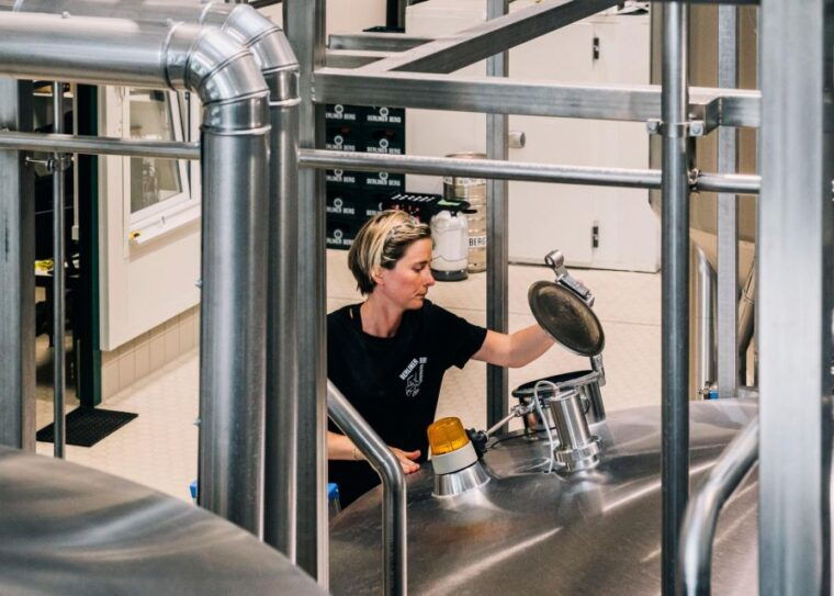 berlin-berliner-berg-brewery-tour-with-beer-tasting