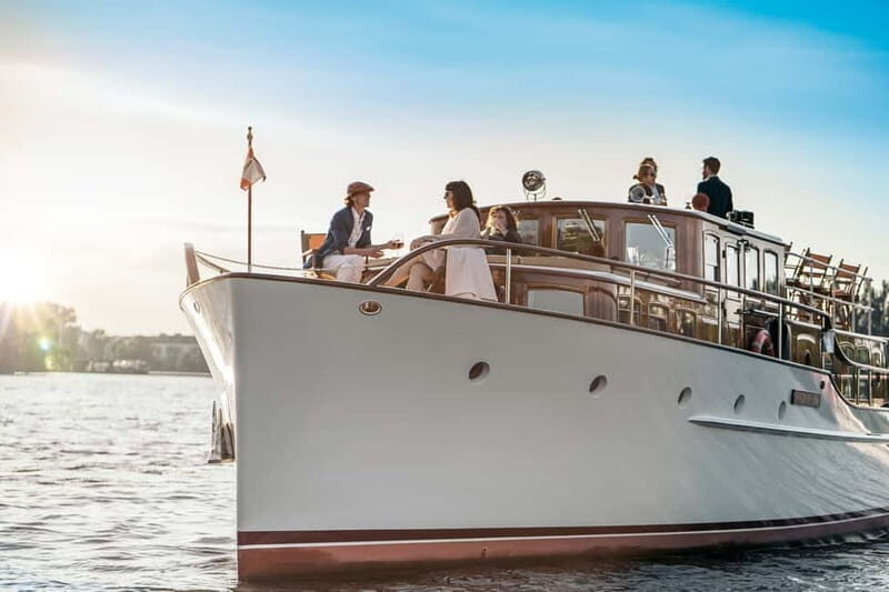 Berlin: Boat Sightseeing Tour on Electric Motor Yacht - Key Points