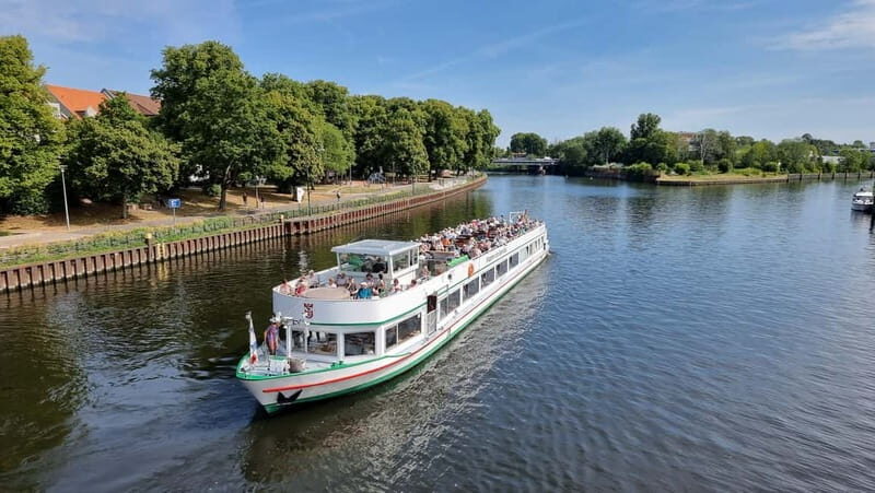 Berlin: Castles tour on the Havel - Key Points