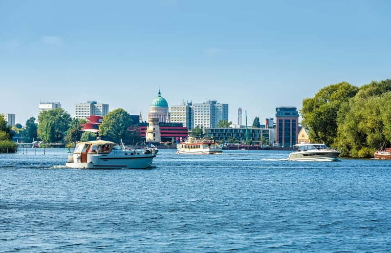 Berlin: Castles tour on the Havel - An In-Depth Look at the Berlin Castles on the Havel Tour