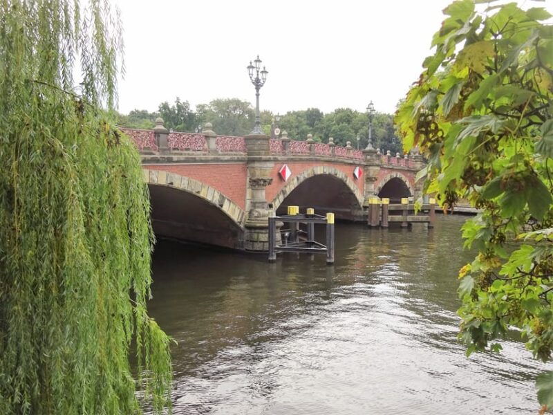 berlin-city-of-bridges-self-guided-walking-tour