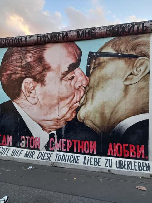 Berlin City Walking tour With Guide - An In-Depth Look at the Tour Itinerary
