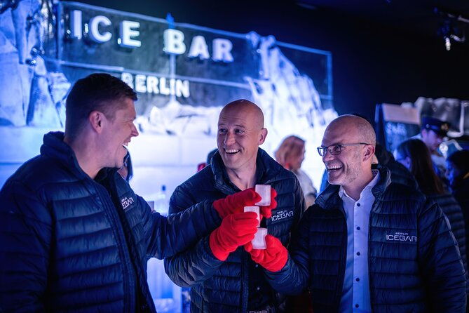 berlin-combo-hop-on-hop-off-bus-and-icebar-ticket