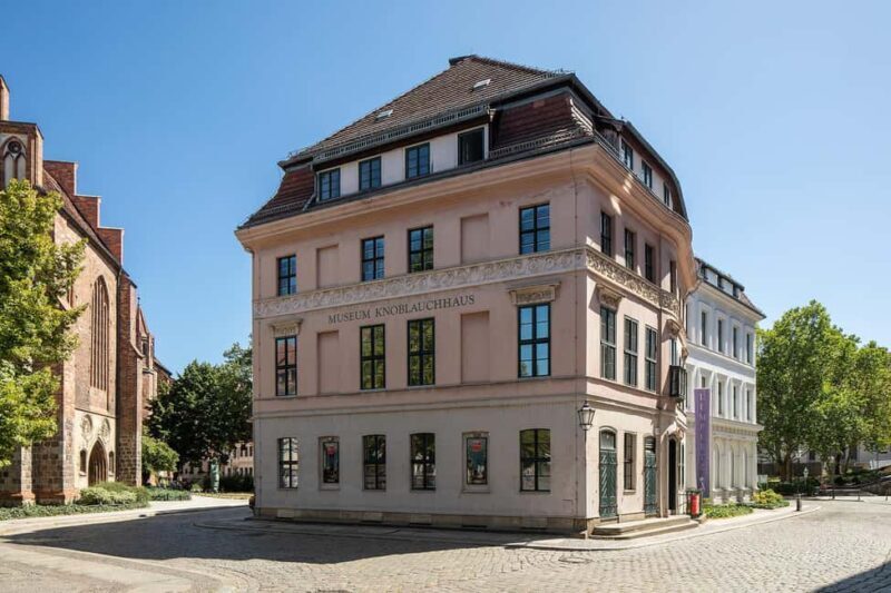 Berlin: Combo Ticket for the Berlin City Museum and Nikolaiviertel - Exploring the Museums and Neighborhood