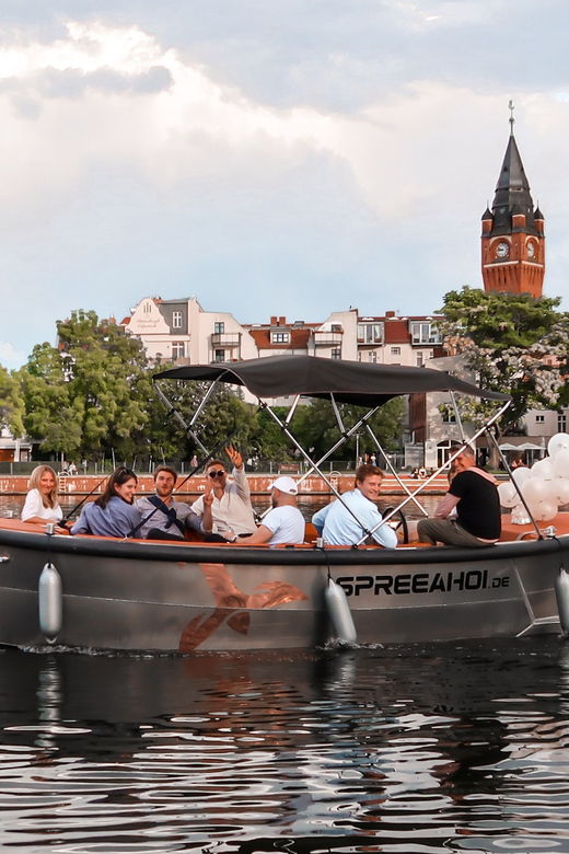 berlin-electric-boat-rental-for-self-driving-4-hrs