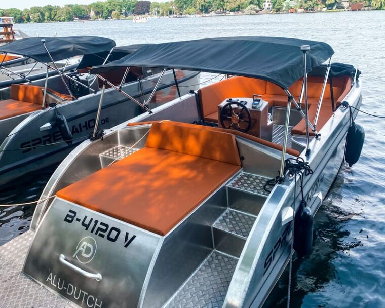 berlin-electric-boat-rental-for-self-driving-4-hrs