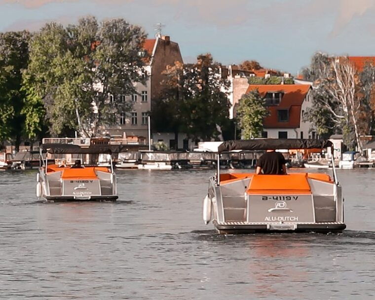 berlin-electric-boat-rental-for-self-driving-6-hrs