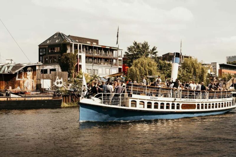 Berlin: Evening JAZZ Cruise with "Markus Ehrlichs" Jazz Trio - An In-Depth Look at the Experience