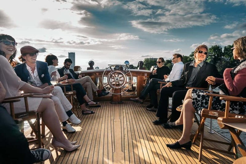 Berlin: Evening Yacht Cruise with Aperitif - What Past Guests Say