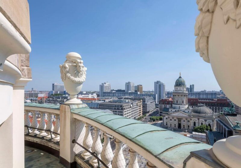 berlin-french-cathedral-360-look-lunch