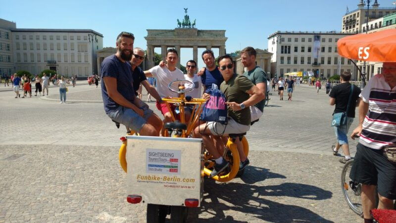 berlin-fun-private-guided-sightseeing-tours-with-teambikes