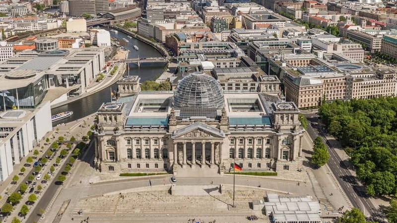 Berlin-government district and visit to the Reichstag dome - Why Choose This Tour?