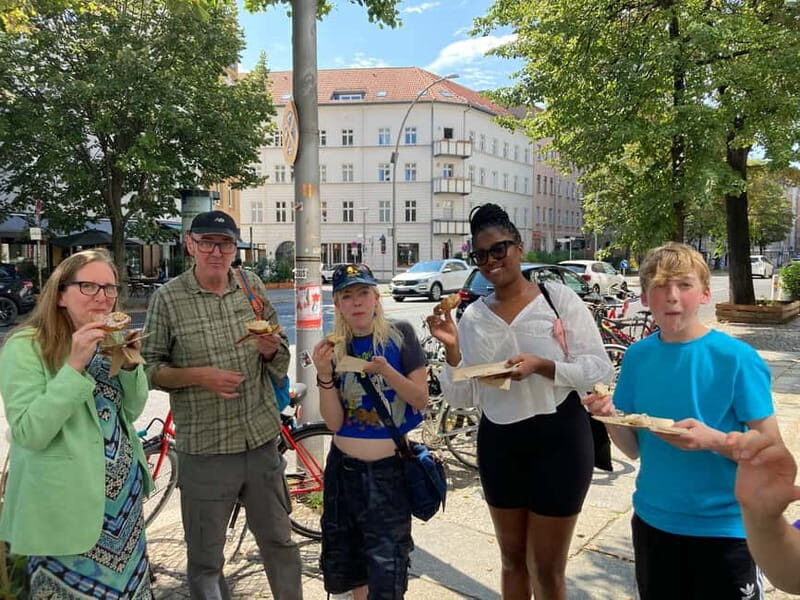 Berlin: Guided Street Food Tour with Tastings - A Closer Look at the Berlin Street Food Tour