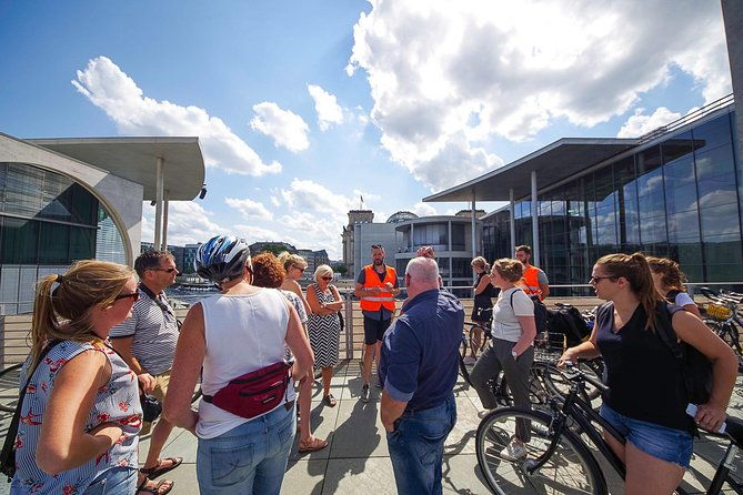 berlin-highlights-sightseeing-bike-tour-in-small-groups