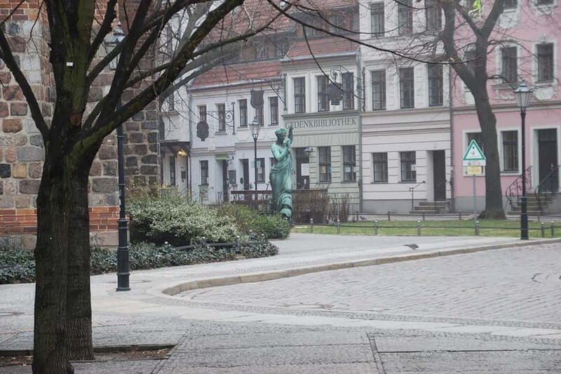 Berlin: Historic Center Walking Tour with a Real Berliner - The Highlights: Why This Tour Works