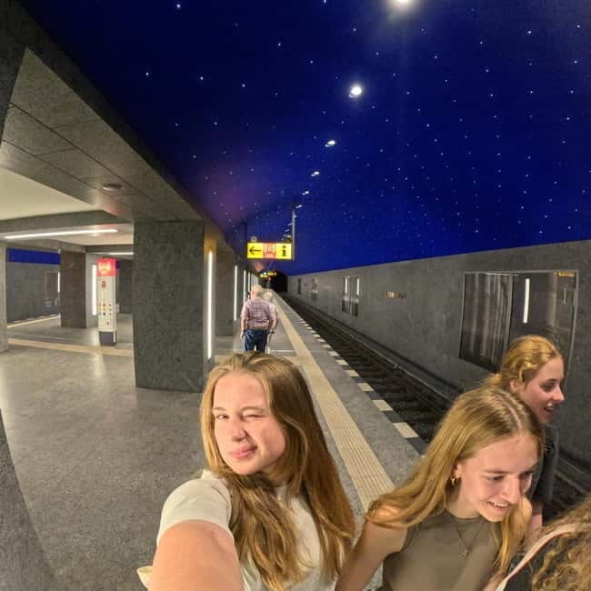 Berlin: History and Sightseeing with Kids (Free for Kids) - Discovering Berlin Through a Family Lens