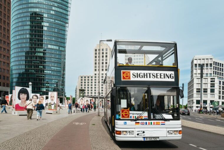 berlin-hop-on-hop-off-bus-tour-with-live-commentary